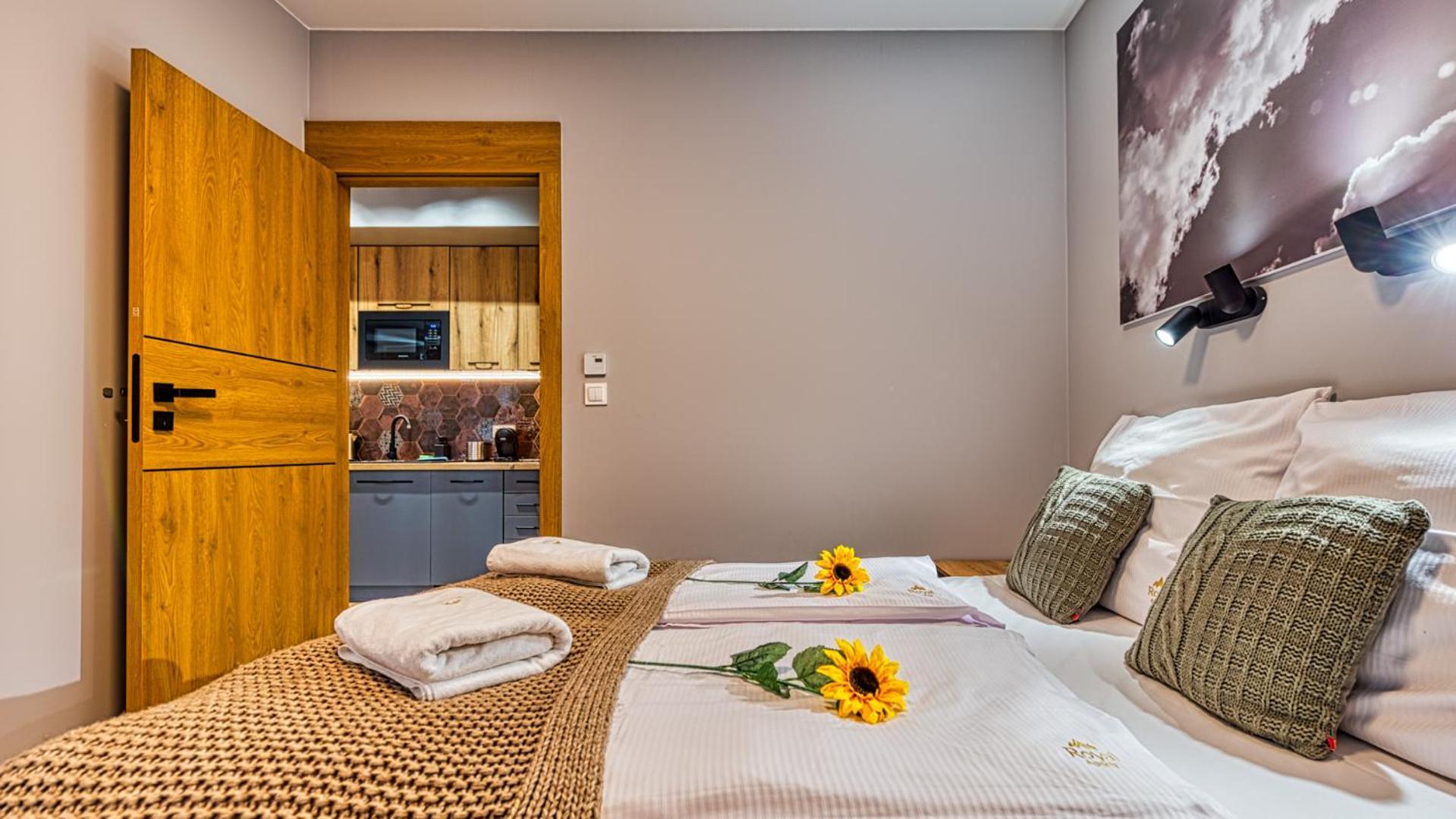 Apartamenty Z Basenem I Saunami Stone Hill Resort II Vip Centrum By Royal Aparts Szklarska Poręba Esterno foto